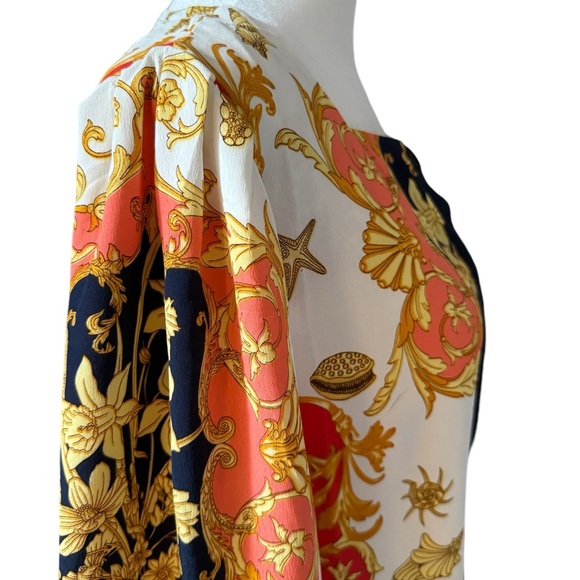 Baroque Filigree Button Down Blouse - Picture 4 of 9